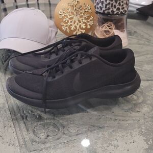 Nike FLEX TRAINERS BLACK ON BLACK 9